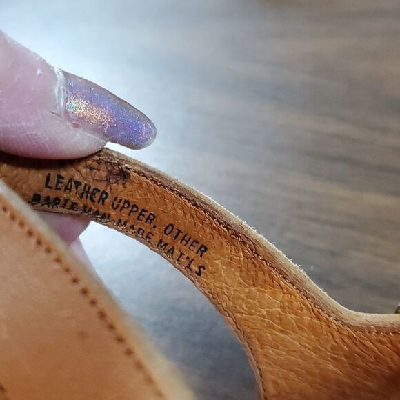 1970's Vintage Soft Spots Kitten Wedge Heel Tan Leather Sandals Made In USA - Picture 7 of 10